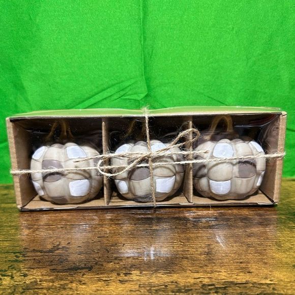 NEW Set of‎ 3 Ceramic Pumpkins 3” x 3” Tan White Brown - Picture 1 of 2